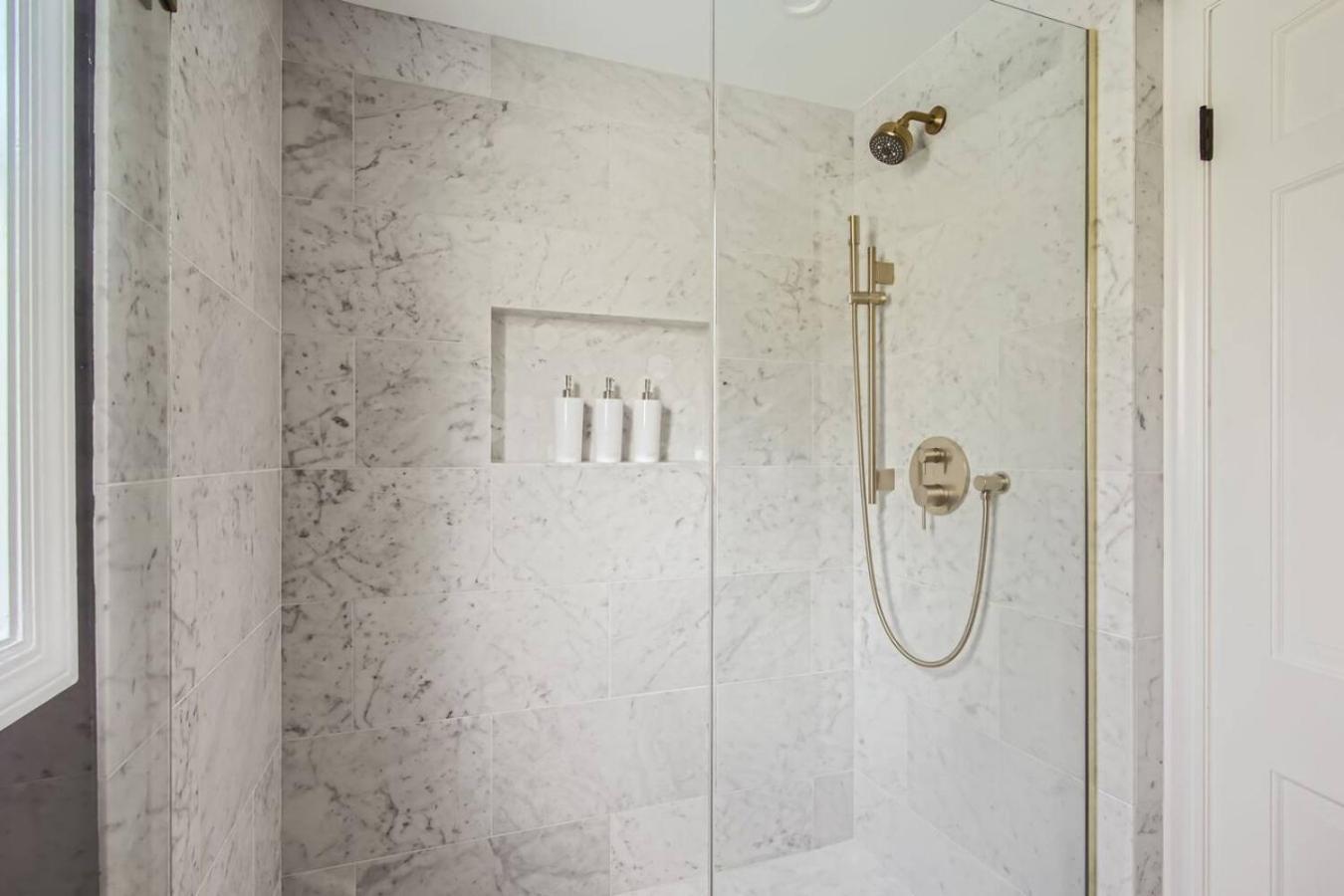 Spacious, Luxury Renovated Home With 4 Kings, Firepit غلين الين المظهر الخارجي الصورة